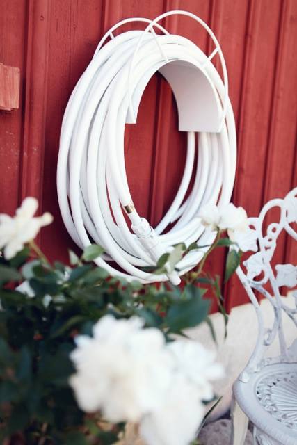 Color Garden Hose White Antler Hook - Couture Outdoor