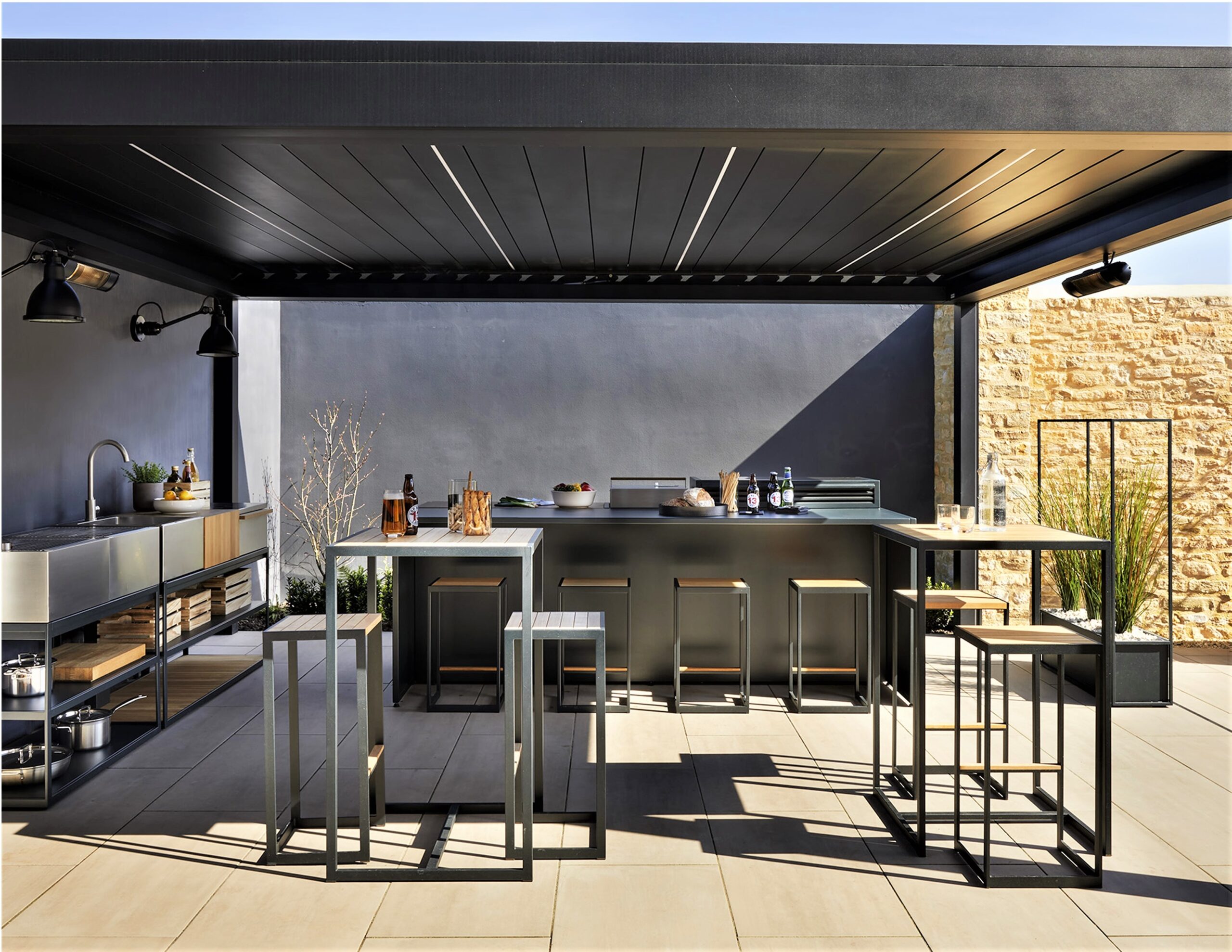 Luxury Modular Outdoor Custom Grill Kitchen Black Open Concept Modern Architecture Design Ocean Scaled 