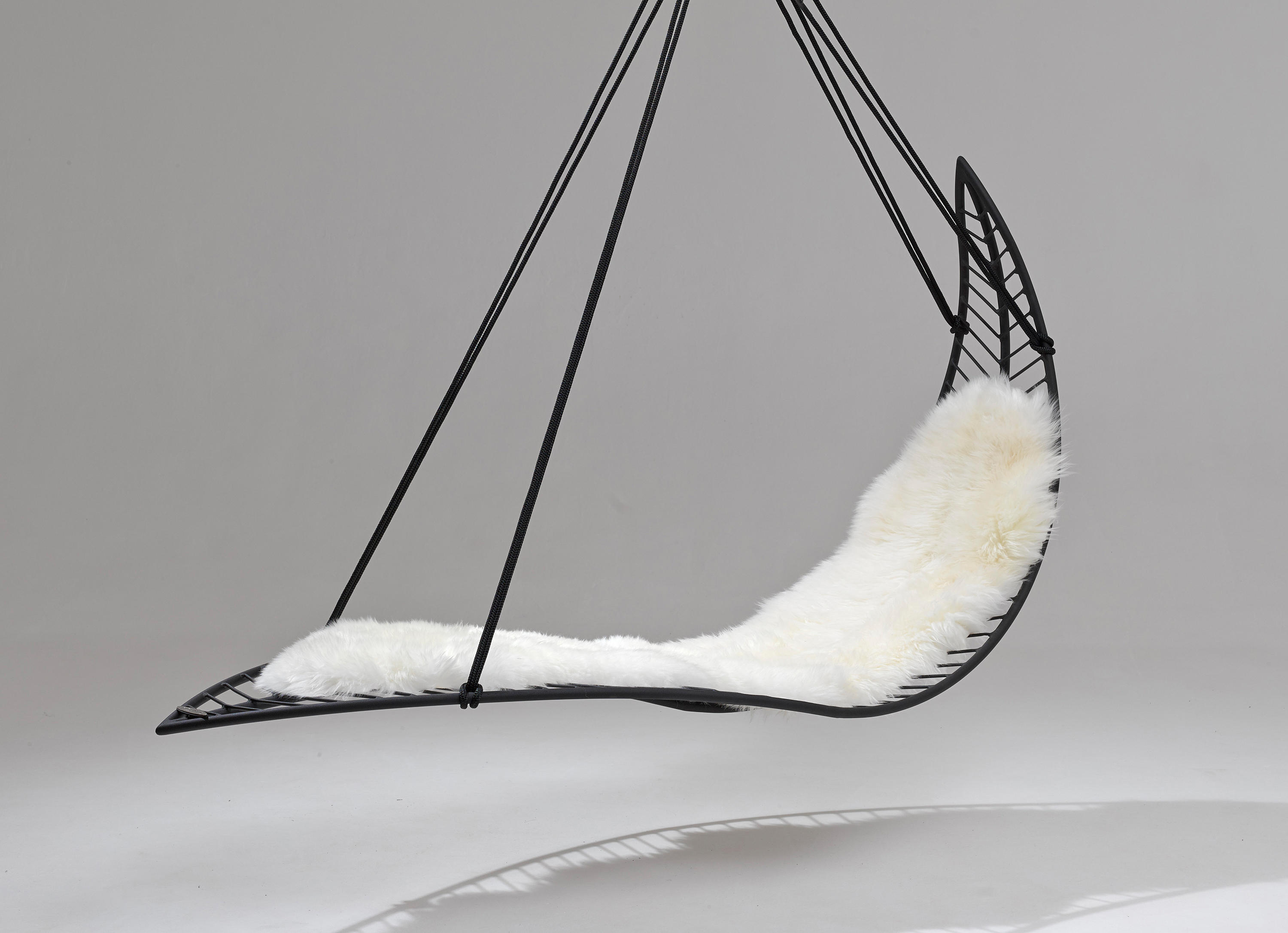 Earth Modern Hanging Swing Chair - Couture Outdoor
